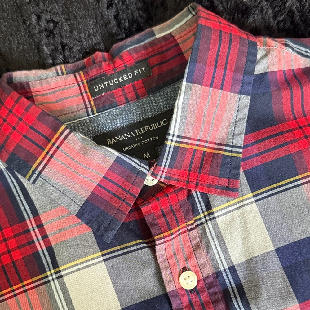 Banana Republic Red and Navy Plaid Button-Down Shirt